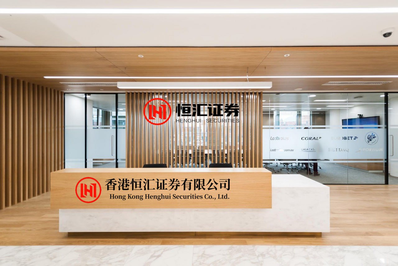 长春配资 江苏一男子去银行取钱，余额7423，于是取7000后，余额仍为7423，谁料，他再接着取7000余额仍不变，真相让人泪目...